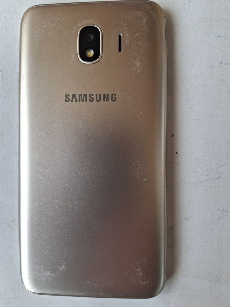 Смартфон Samsung  Galaxy J4 LTE.