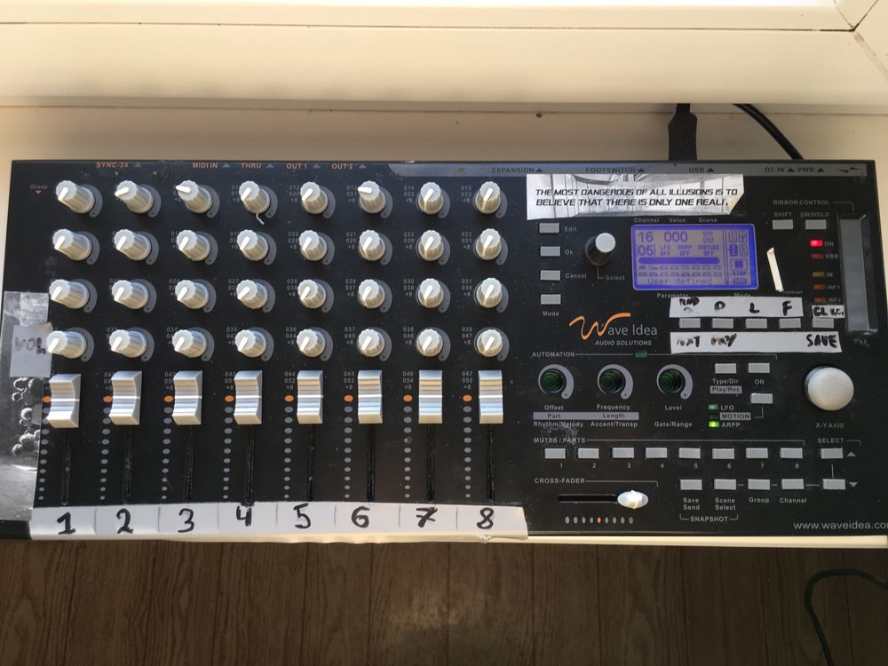 Bitstream 3x midi kontroler