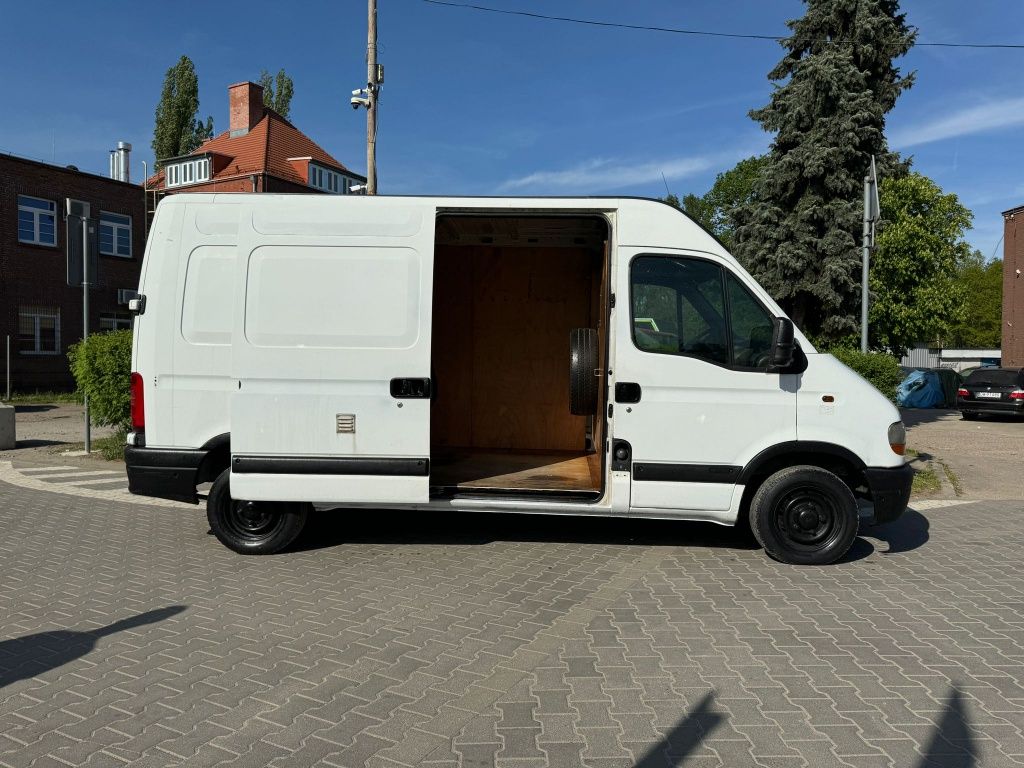 Renault Master 2.5d// ważne opłaty// niezawodny// do pracy//zamiana