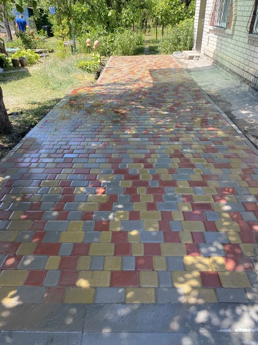 Укладання тротуарної плитки Укладка тротуарной плитки Брусчатки фем