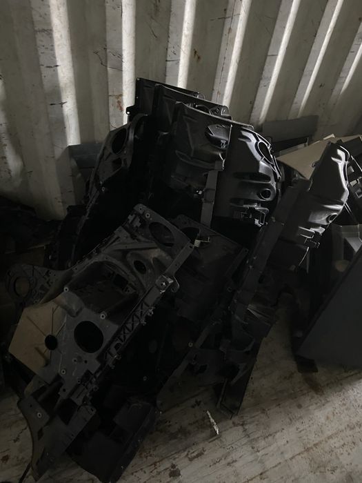 Mercedes mp4 okular garnek obudowa lampy lewe i prawe