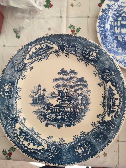 Pratos decorativos ( 3 pratos 40€)