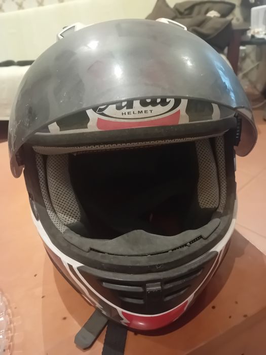 Capacete arai novo