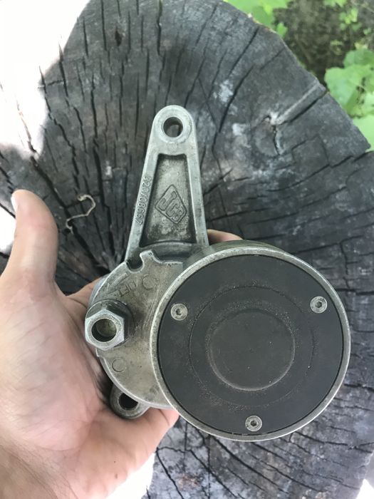 Ролик натяжителя(JCB)оригинал