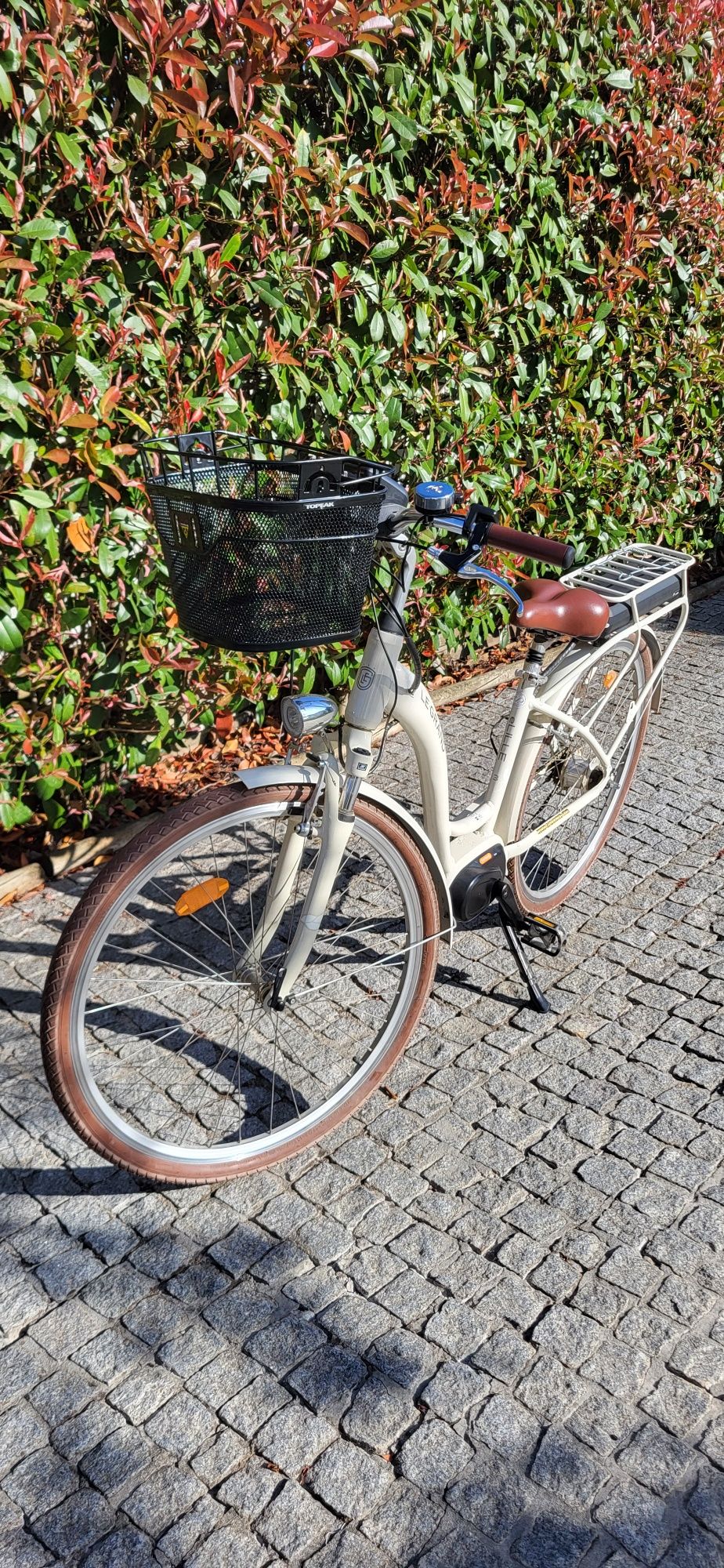 Bicicleta electrica de passeio  Le Grand Elille 3