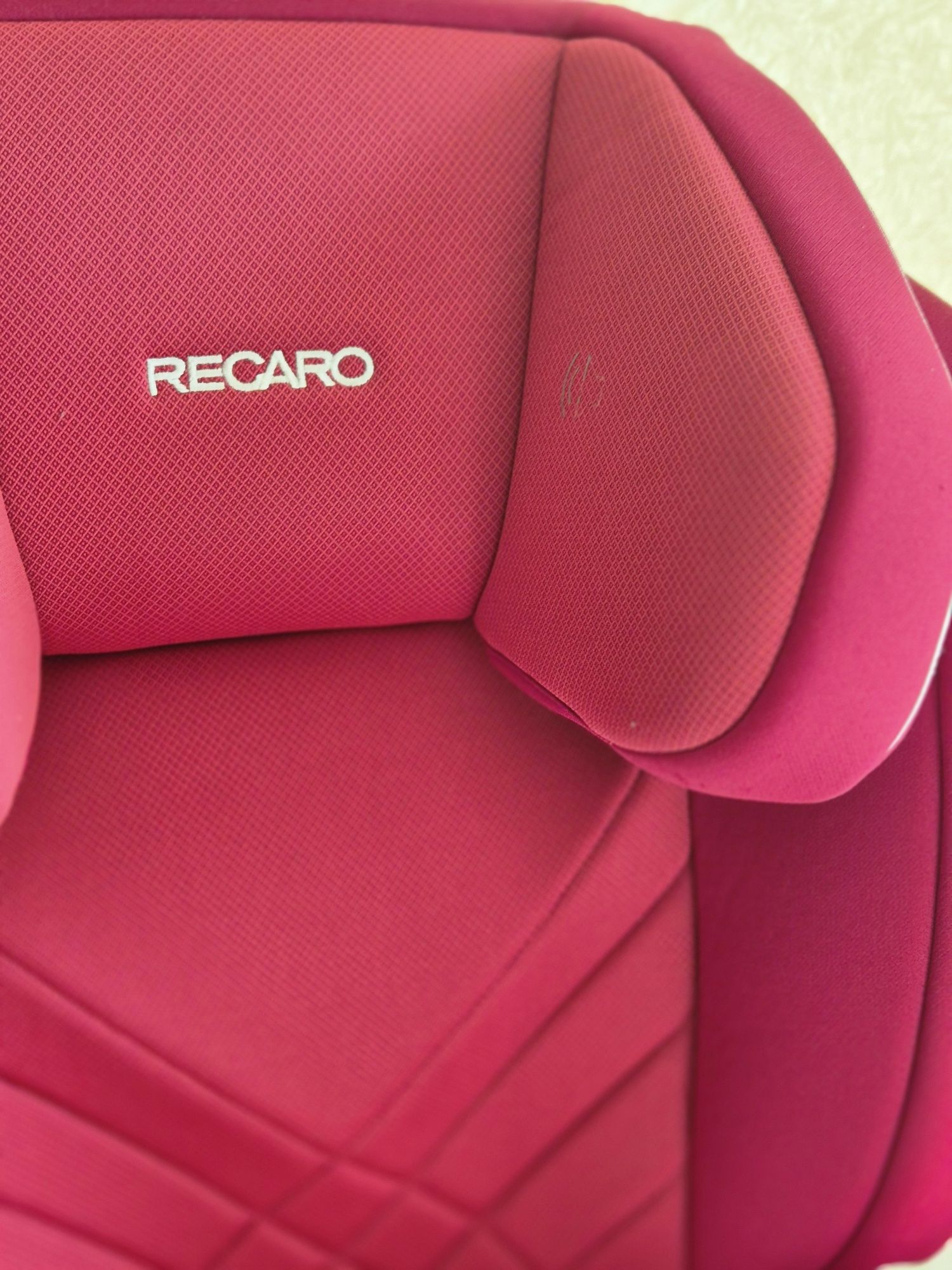 Автокрісло Recaro