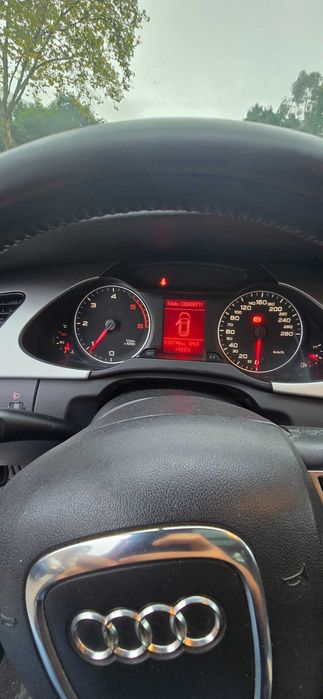 Audi A4 2.0 tdi 143cv