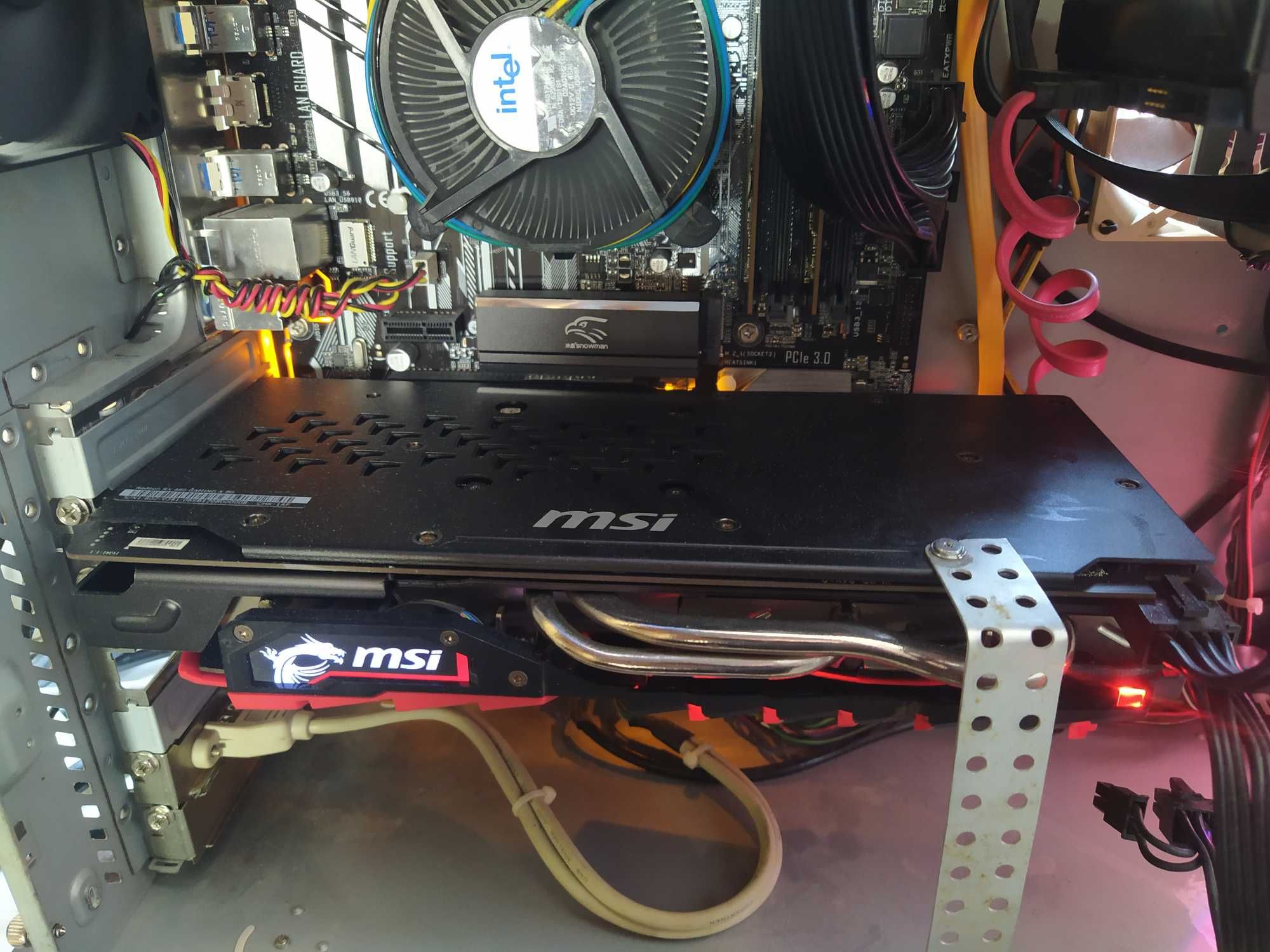 Продам свою відеокарту MSI RX 480 8GB GDDR5  3500грн