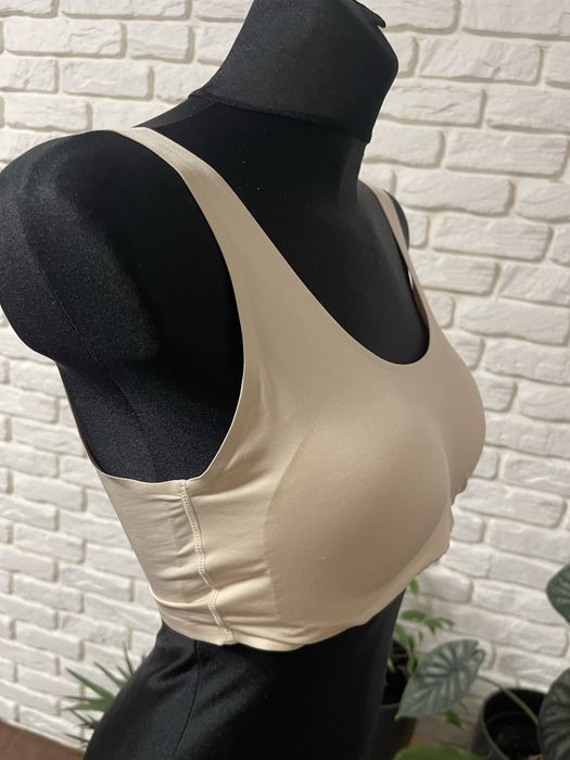 Biustonosz cielisty M