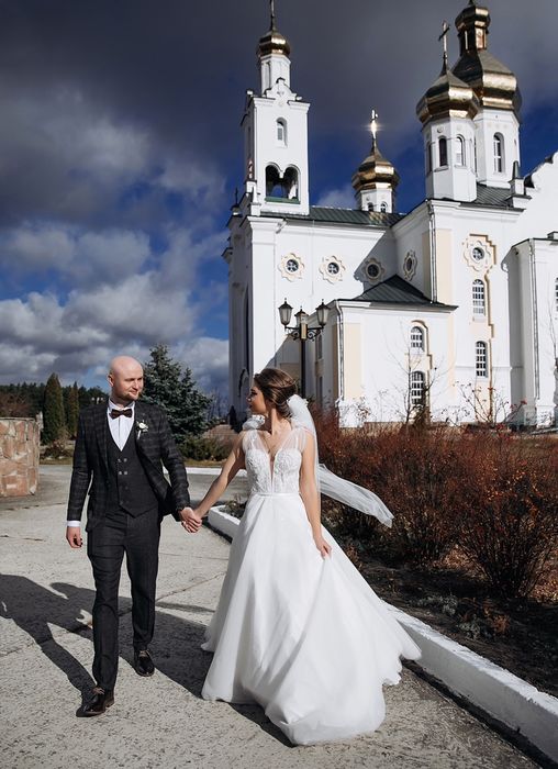 Весільна сукня