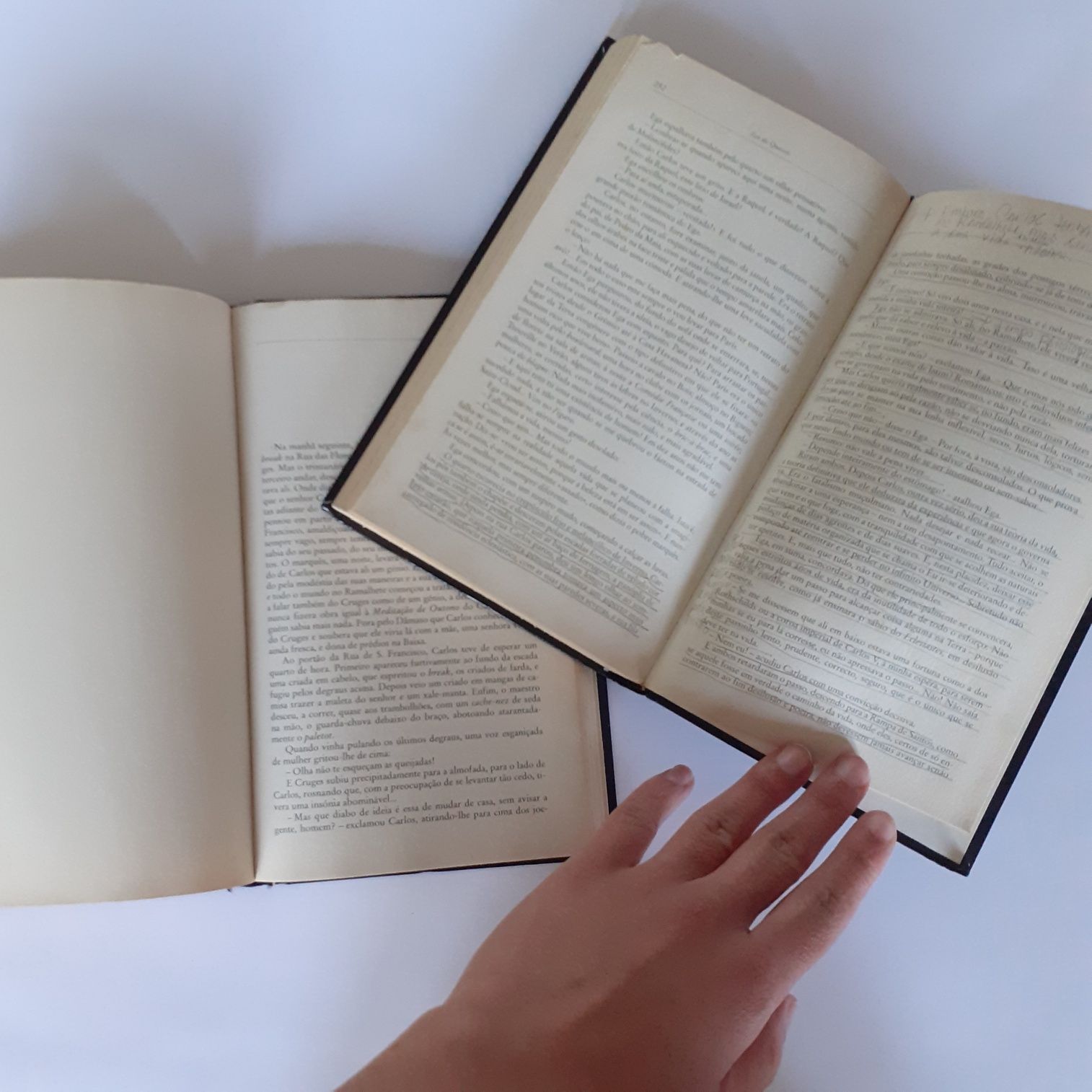 Livro "Os Maias" em 2 volumes