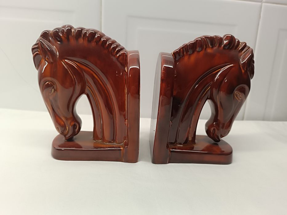 Par Suporte livros. Cabeça de Cavalo