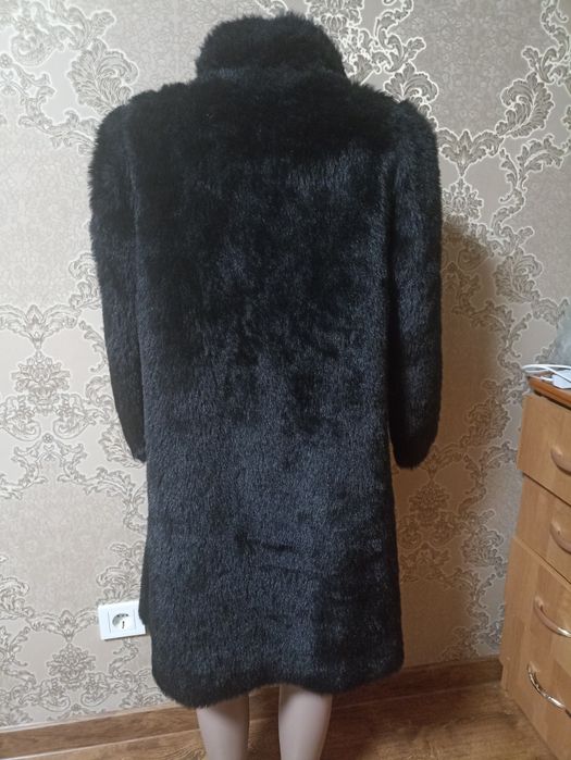 Шуба штучна  жіночча