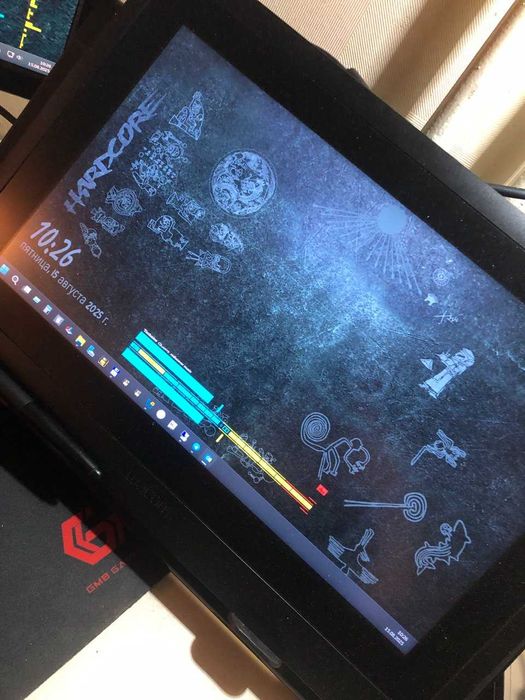 Wacom Cintiq 16 FHD (DTK-1660) графический монитор-планшет