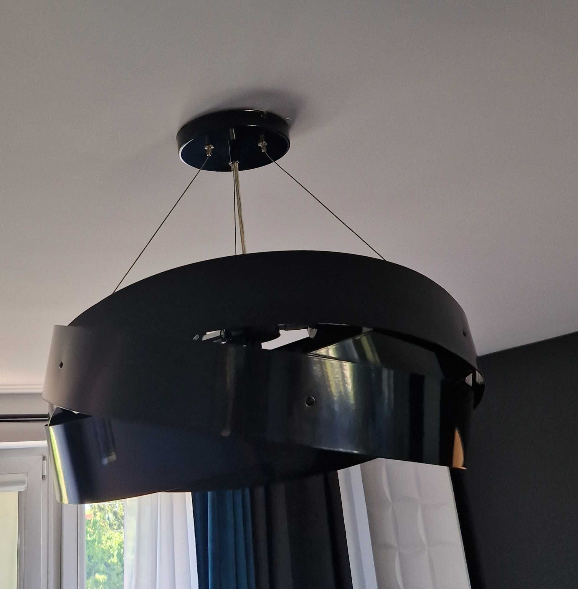 Lampa tornado czarna