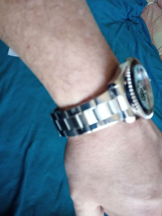 Оригінальний новий кварцевий годинник Boige Biond