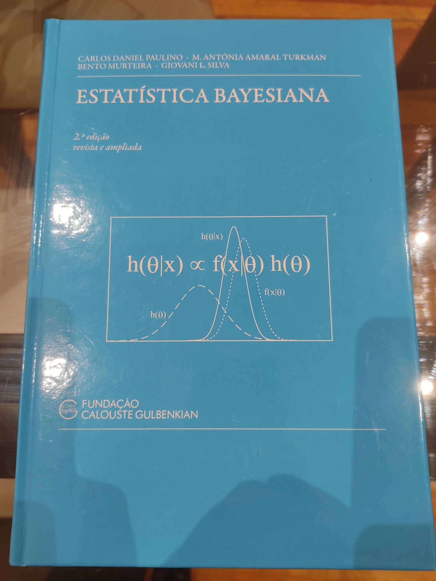 Vende-se livro estatística Bayesiana