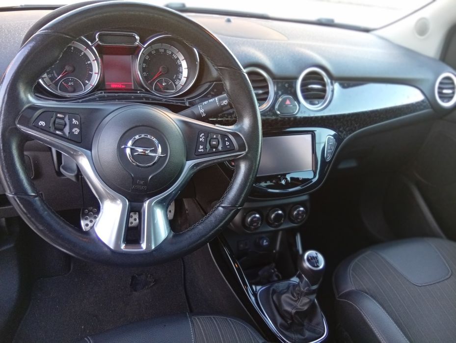 Opel Adan ano 2014 gasolina