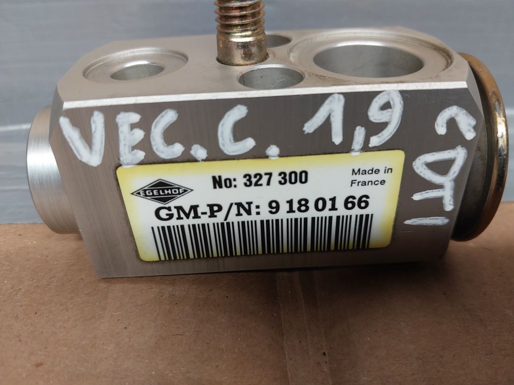 Stan BDB VECTRA C SIGNUM 2004rok 1.9 Cdti zawór zaworek klimatyzacji