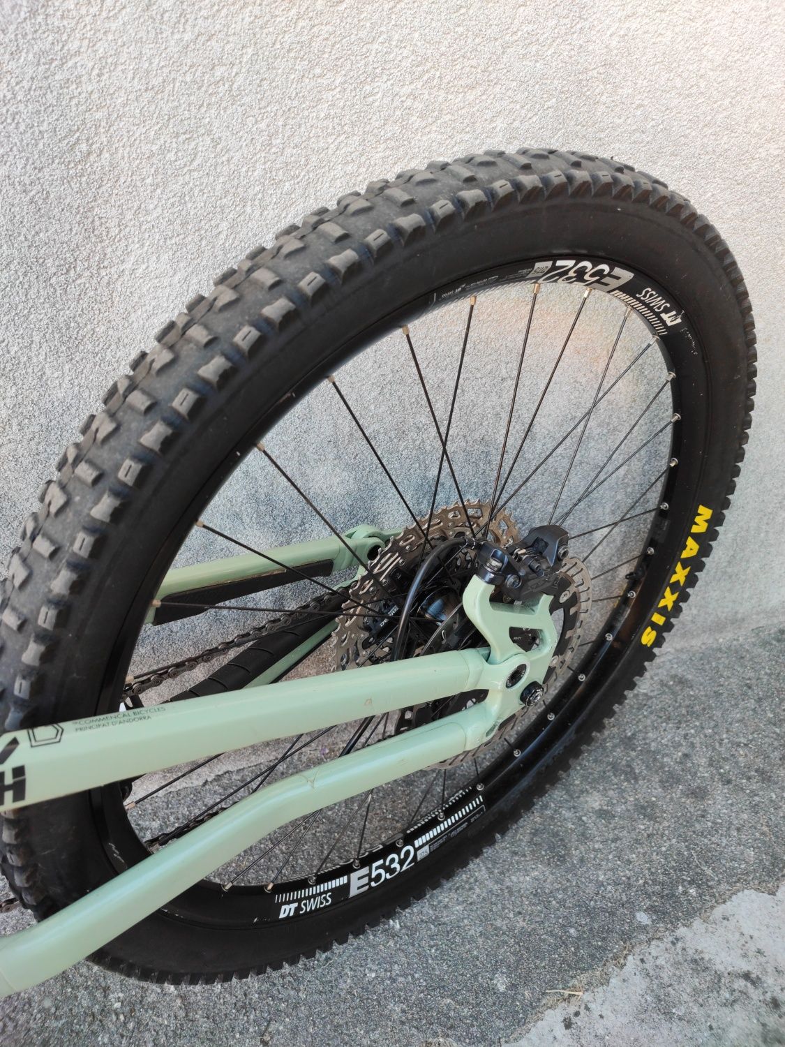 Commencal Clash Essential 2021