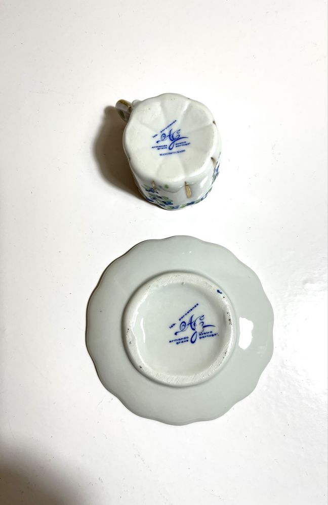 Conjunto de mini chavenas decorativas