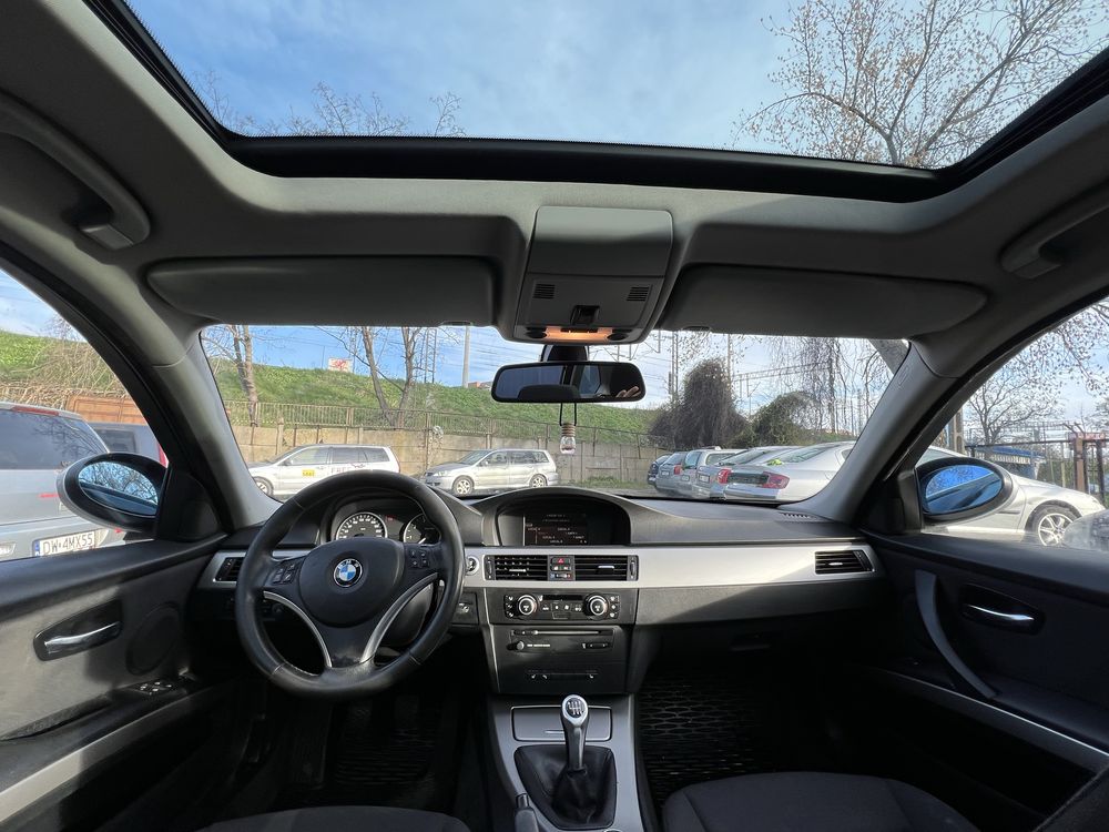 BMW E91 Bogato wyposaźona | Panorama | 6 biegów