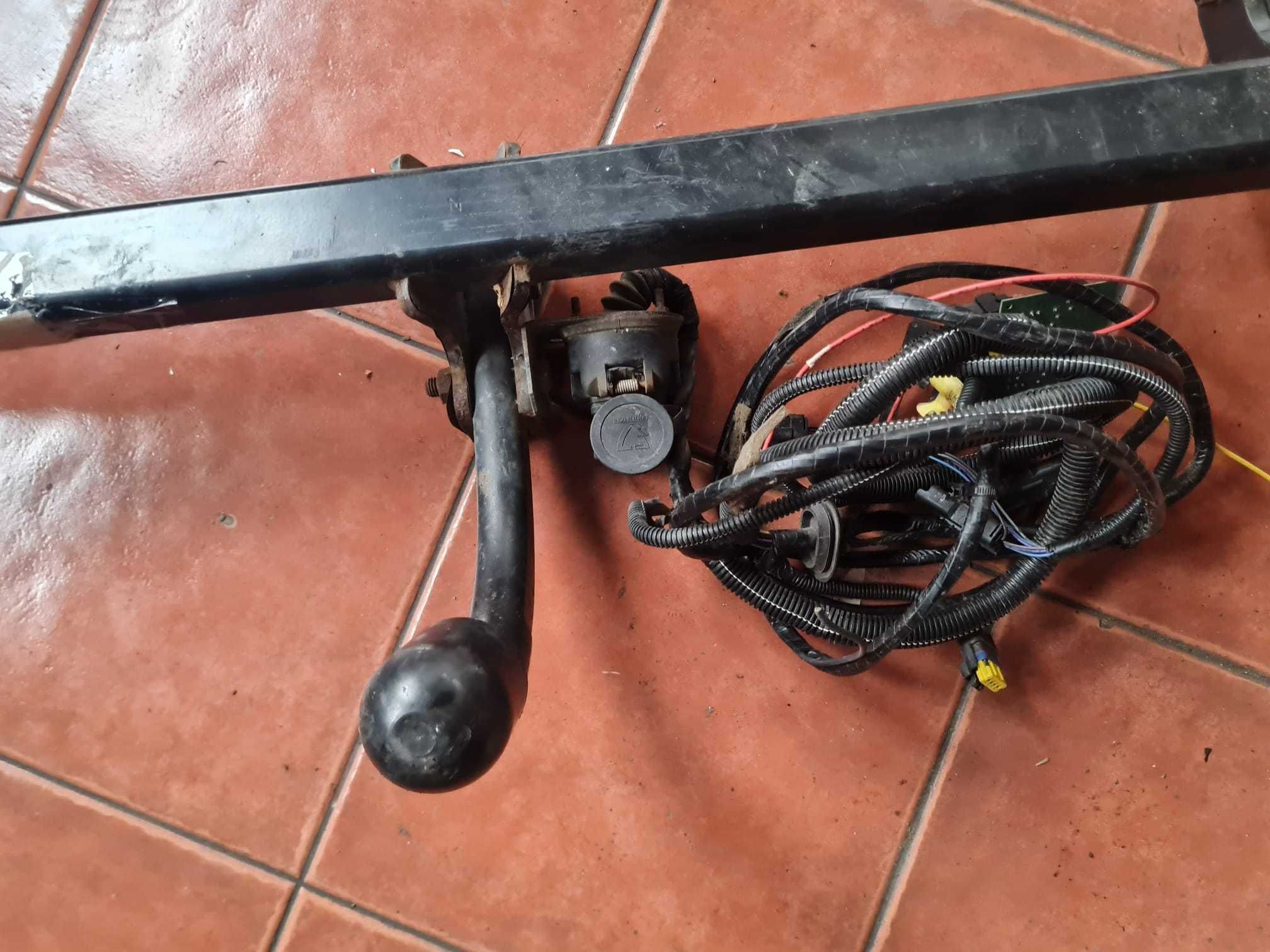 Gancho de reboque Renault Clio e Fiat Ducato