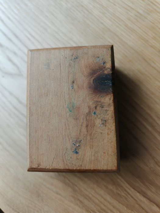 Szkatułka z drzewa sandałowego