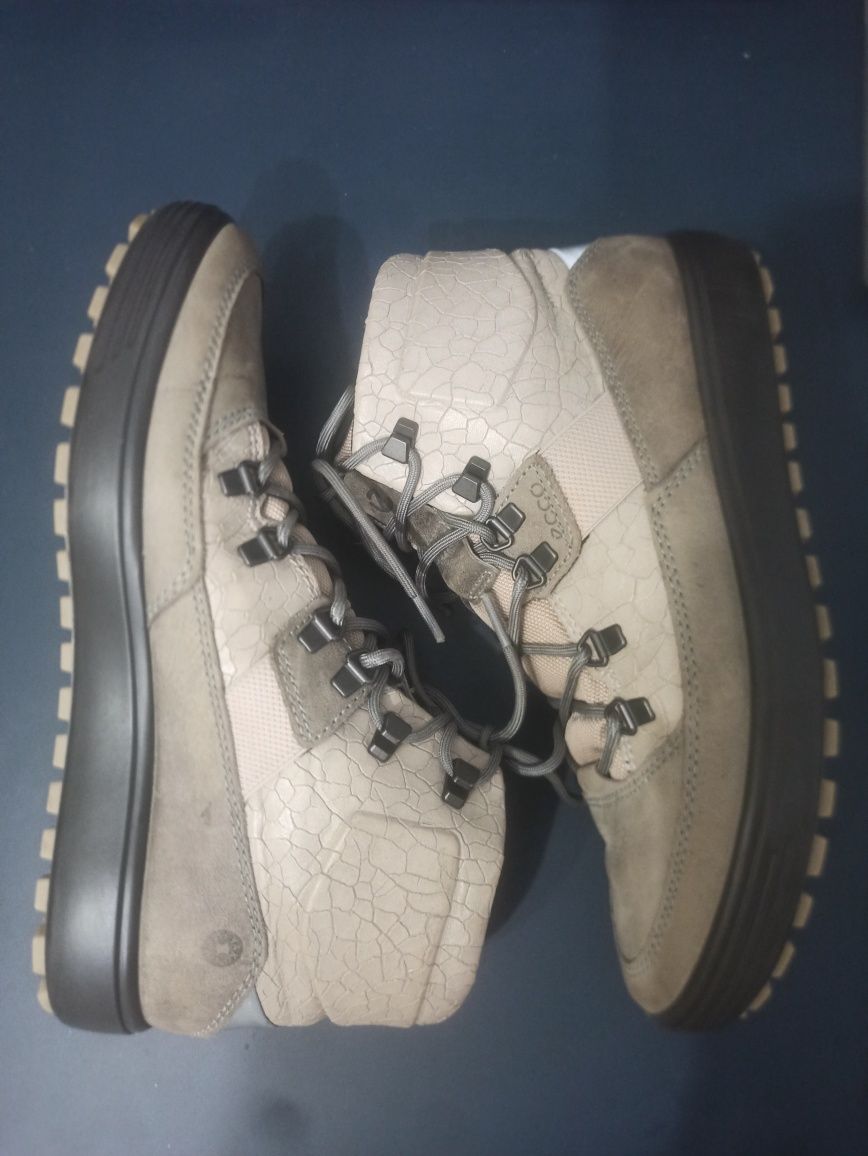 Ботинки ecco soft 7 tred w
