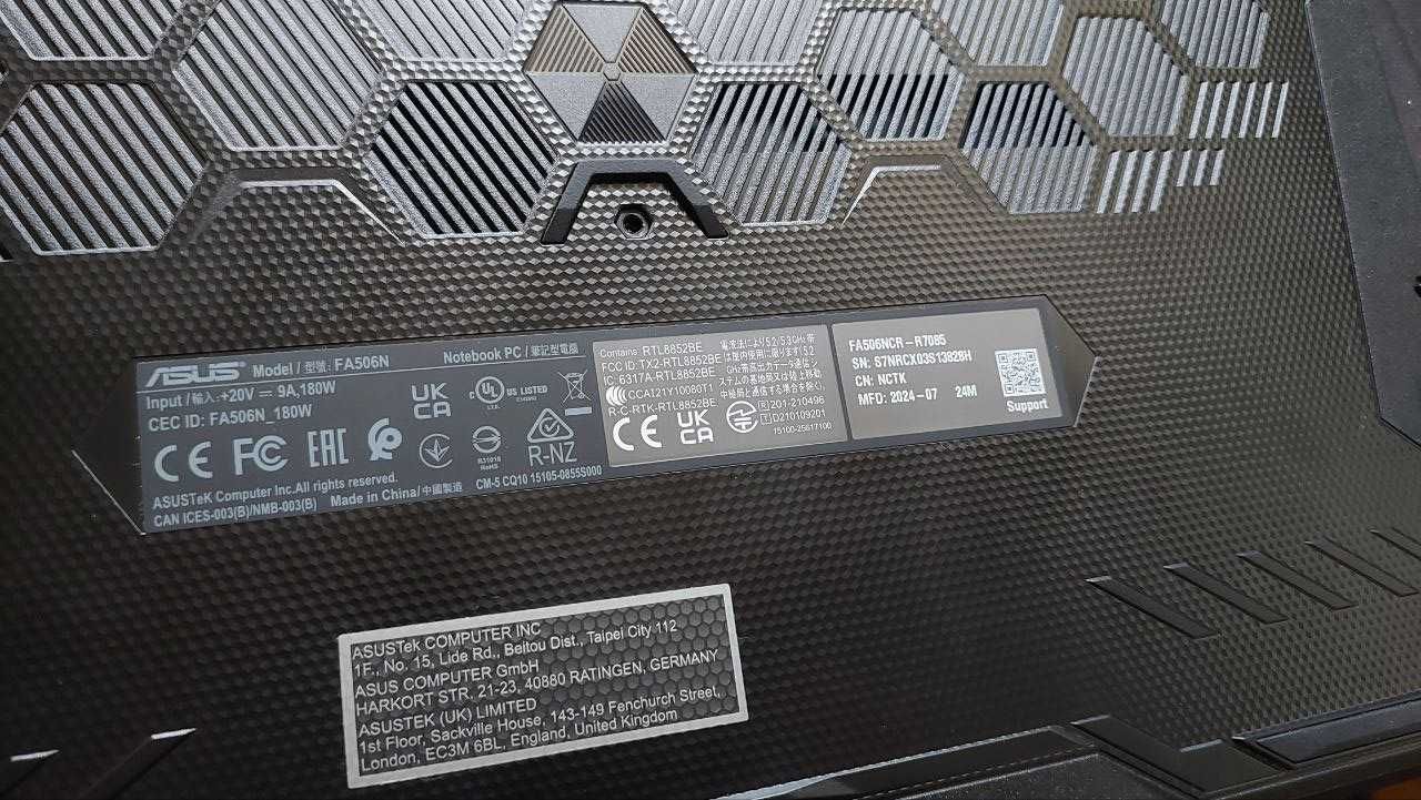 Laptop Asus Fa506n niesprawny na części