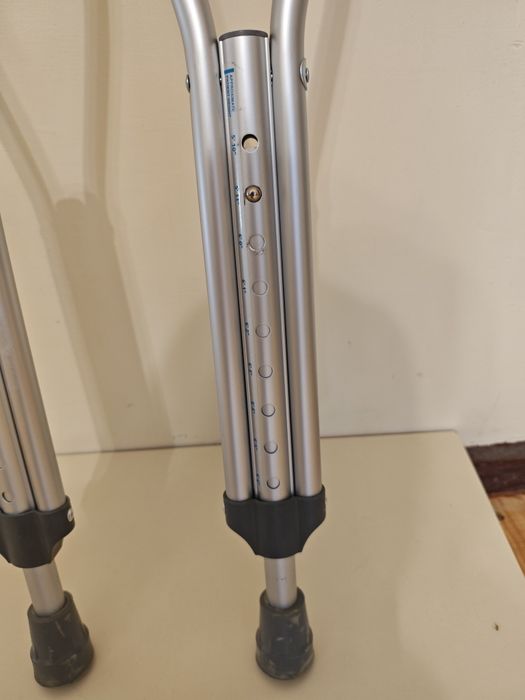 Милиці металеві дві штуки (пара)