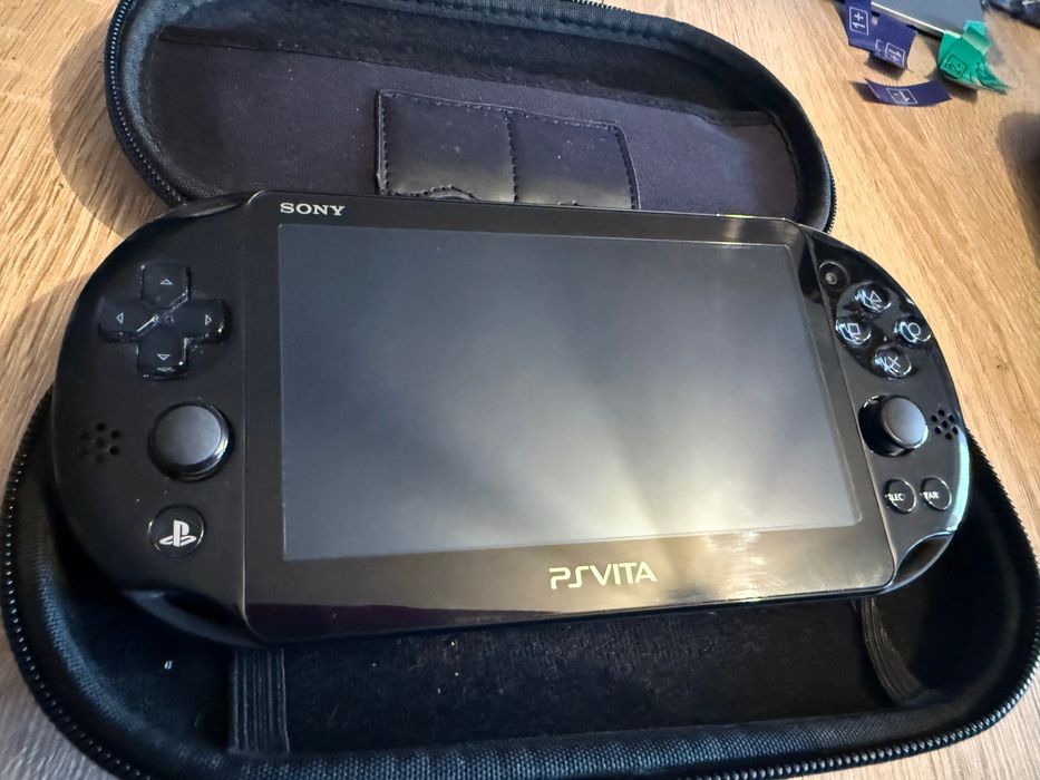 Ps Vita Sony konsola + GRY okazja