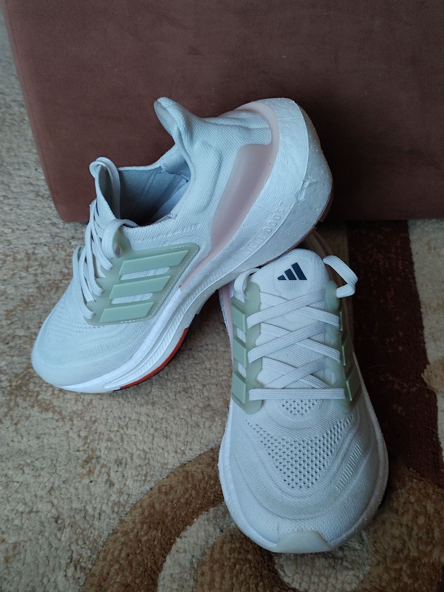 Кросівки Adidas Ultraboost Light Running Shoes