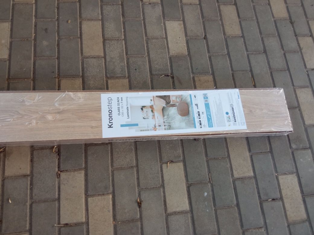 Продам ламинат Kronostep