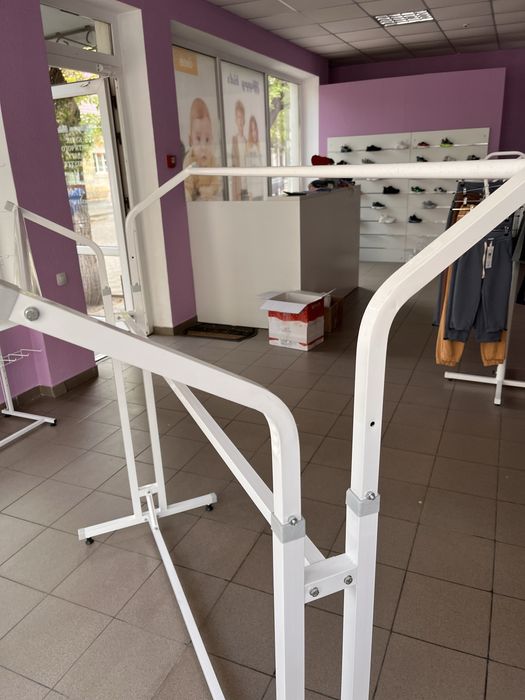 Напольная стойка вешалка «Книжка» идеальное состояние