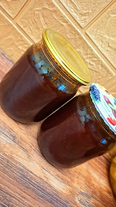 Продам домашнее Варенье из айвы//сливы
