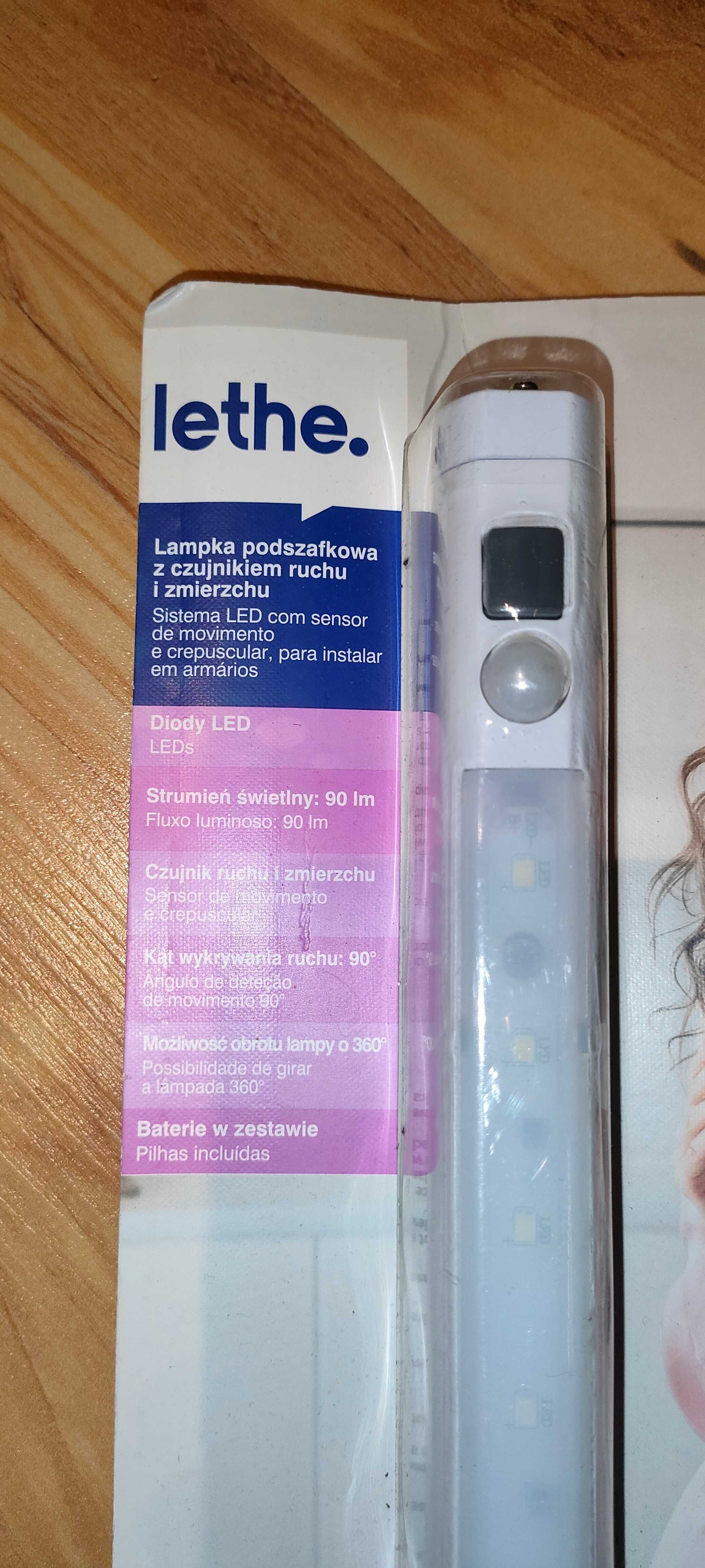 Lampka podstawkowa Lethe z czujnikiem ruchu i zmierzchu.
