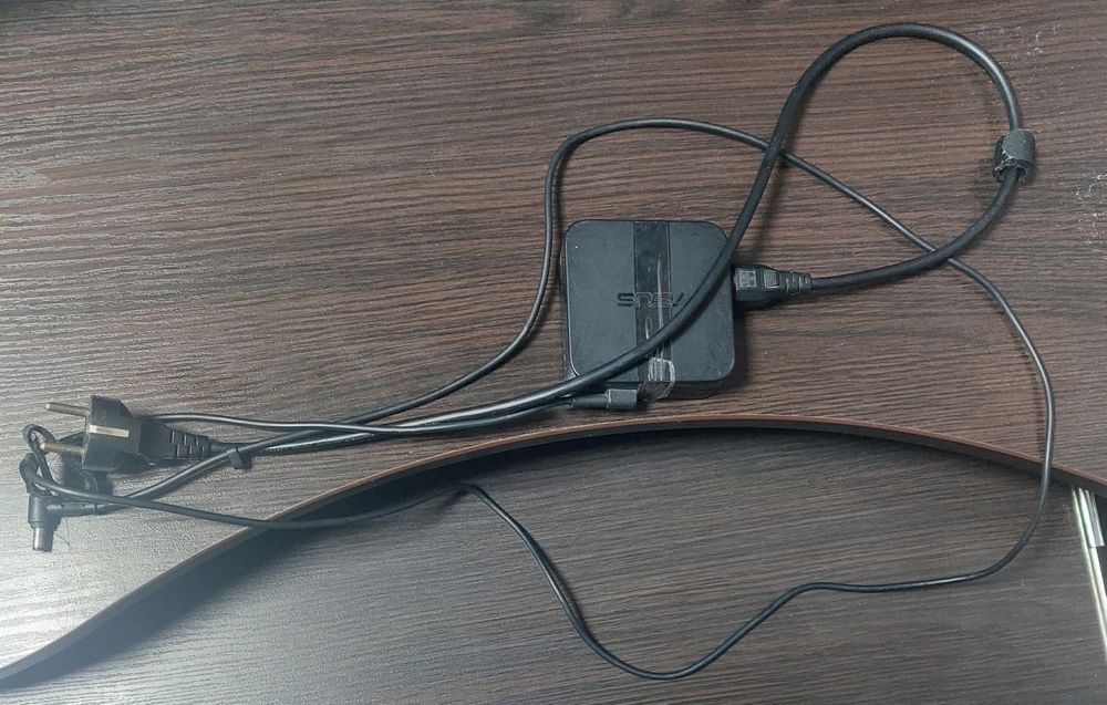 Ноутбук ASUS X75V