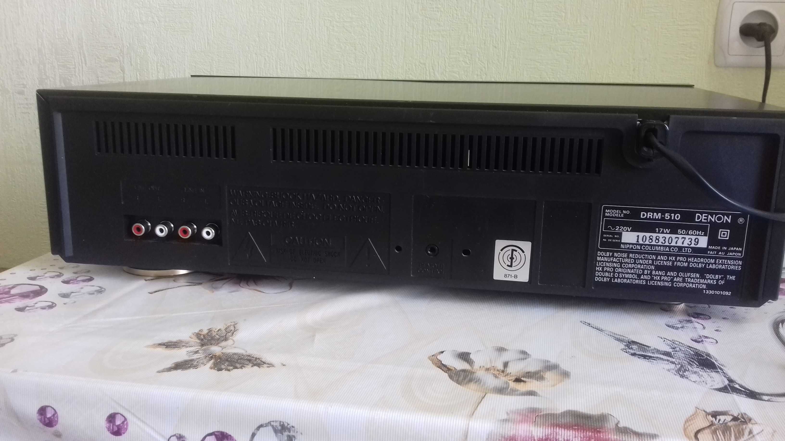 Дека DENON в идеальном состоянии.