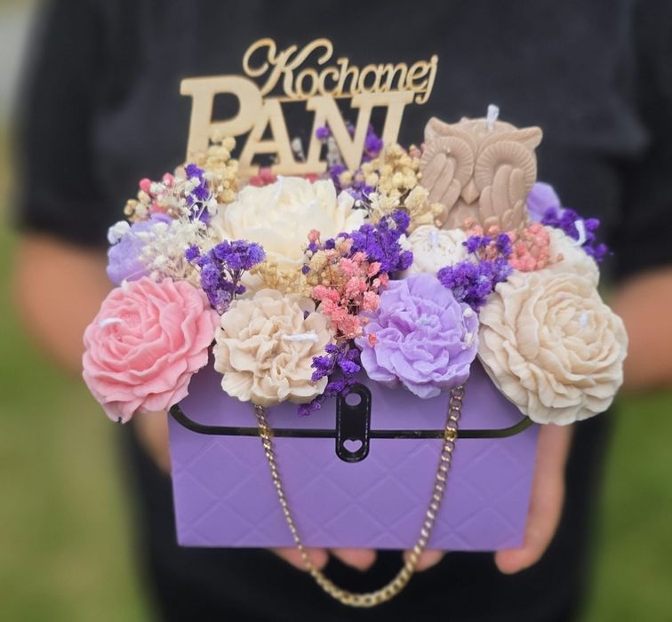 Flower box candle