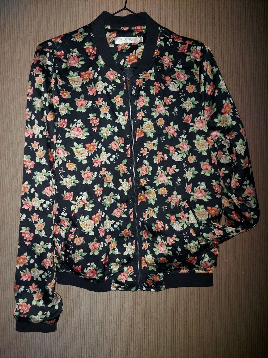 bomberka | kurtka | bluza | kwiaty | kwiatki | łąka