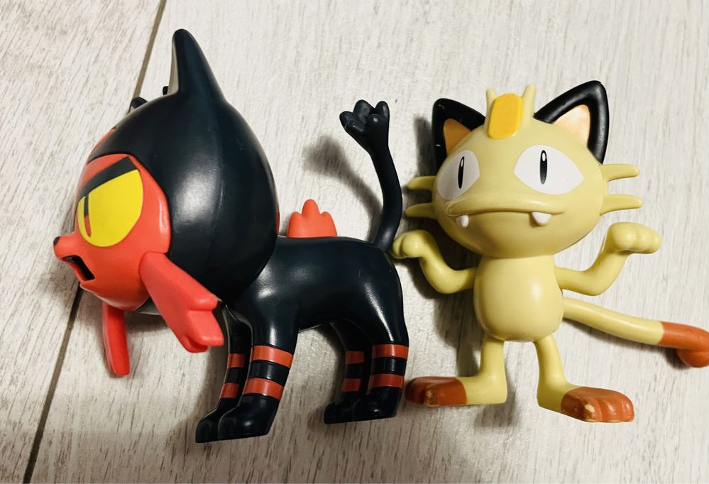 Figurki pokemon koty