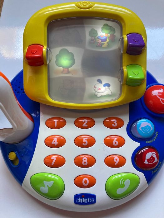 Telefone bilingue Chicco