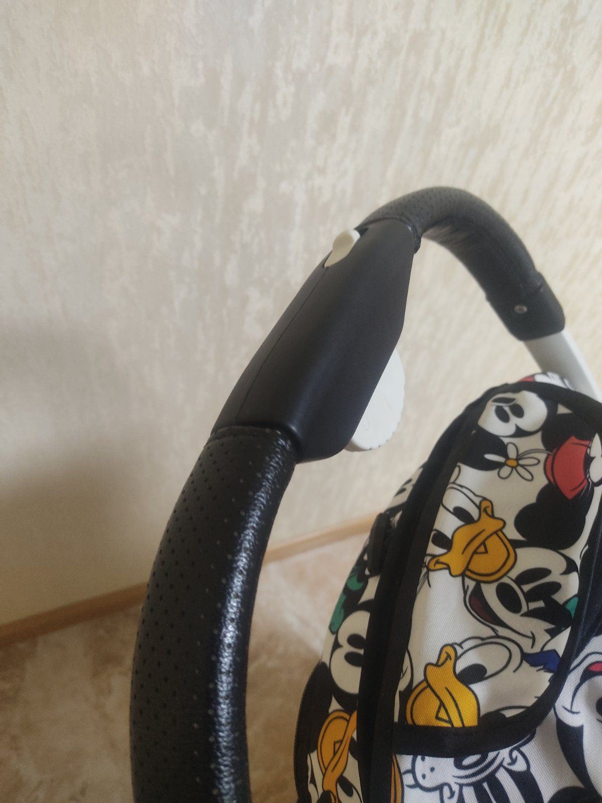 Продам прогулочну коляску