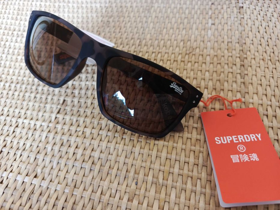 Nowe okulary Superdry Kobe kolor oprawek brąz 122 UV 400