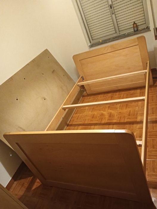 Cama dupla C/ colchões ortopédicos