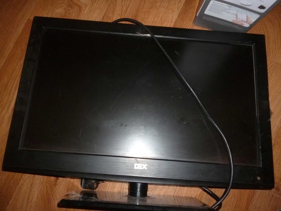 Телевизор DEX LE 2280 неисправен на запчасти