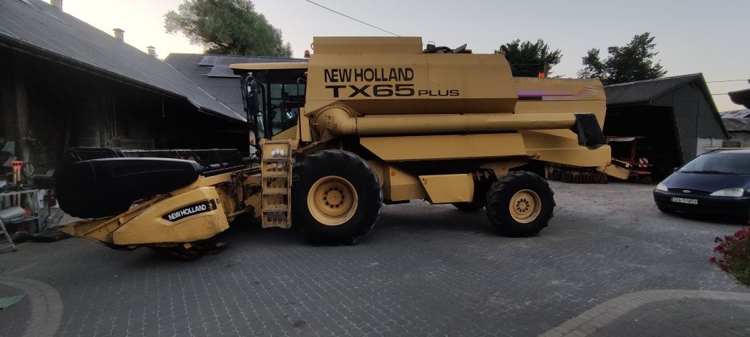 New Holland tx 65 Plus 4x4  5.2 heder