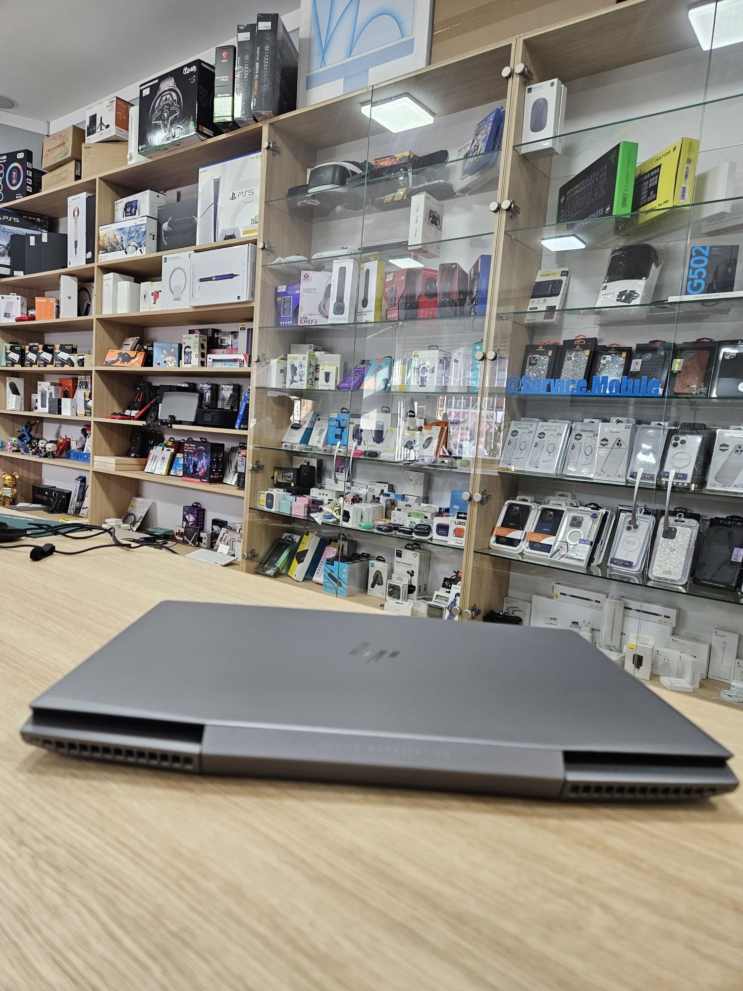 Потужній/як Новий/Батарея 100%/HP 15v/i5/16/512ssd/IPS/Магазин