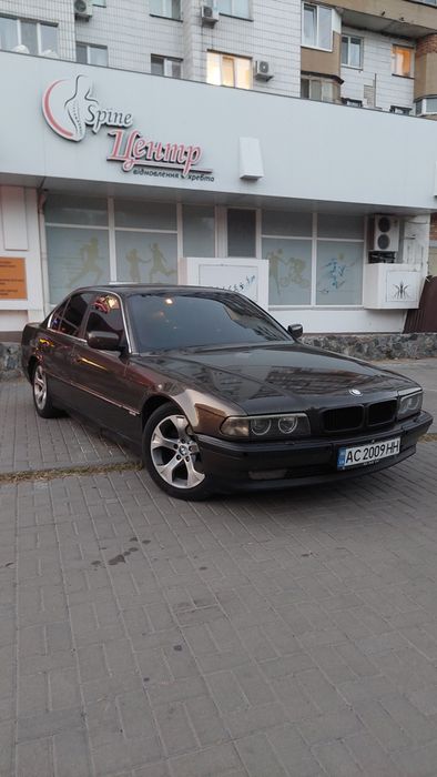 BMW 740i АКПП 1994р у відмінному стані